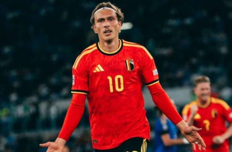 Itália perde para a Bélgica nas estreias de Mancini e Van Bommel