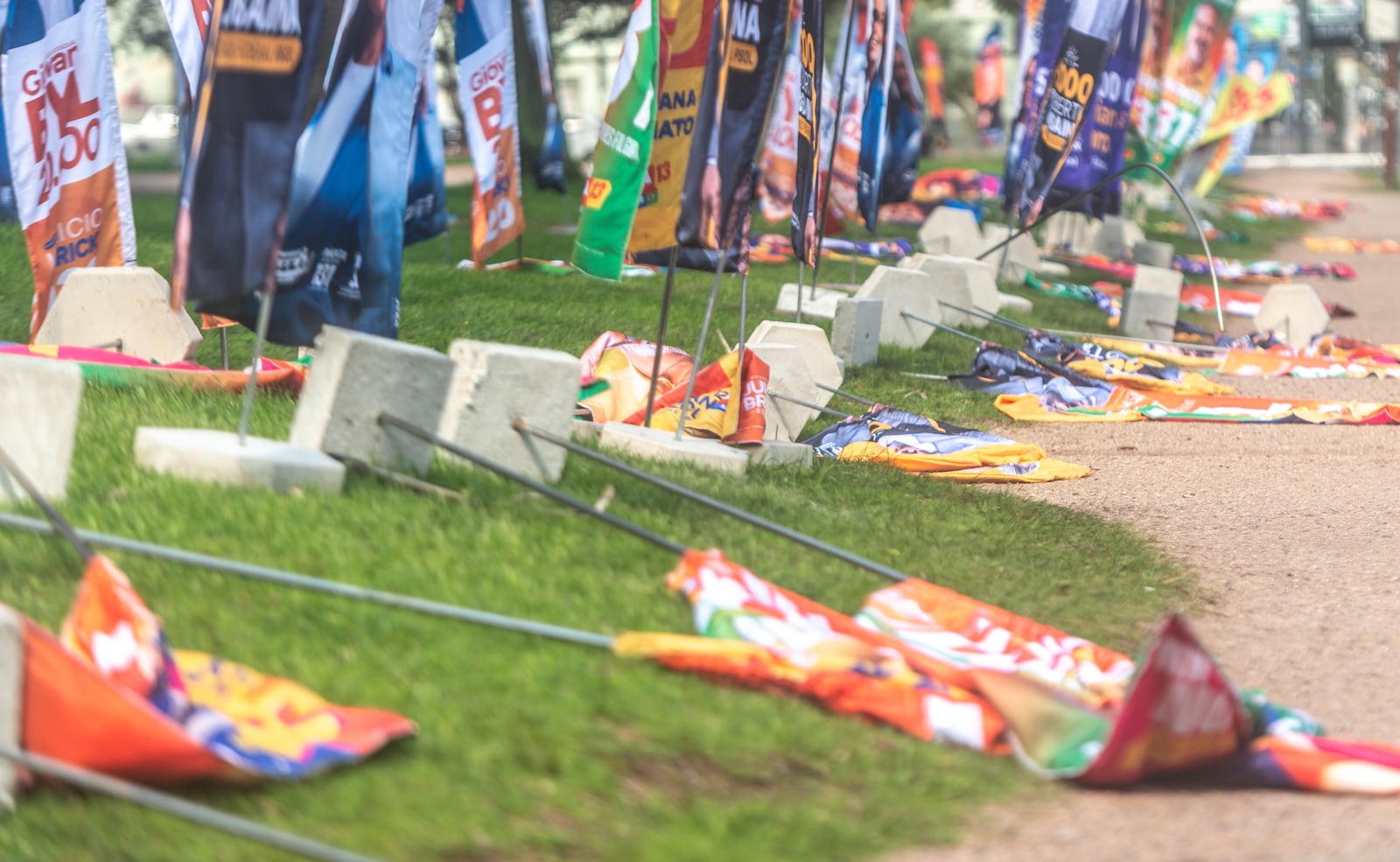 TRE-RS proíbe uso de wind banners durante mau tempo em Porto Alegre Evandro Leal/Enquadrar/ESTADÃO CONTEÚDO - 17.08.2026