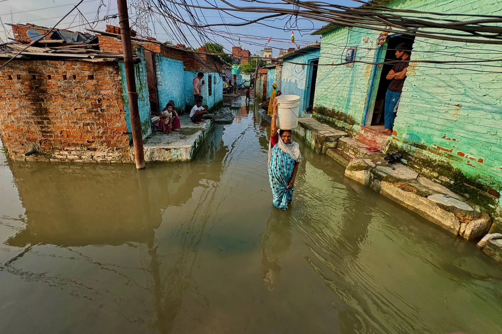 Ministro britânico: É imprudente especular sobre a envolvimento do Irã no incidente na base aérea