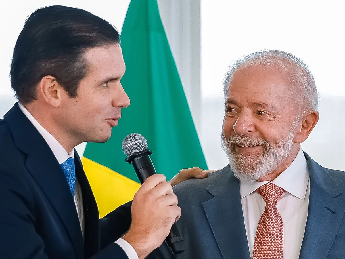 Lula recebe Motta um dia após Republicanos declarar apoio a Flávio