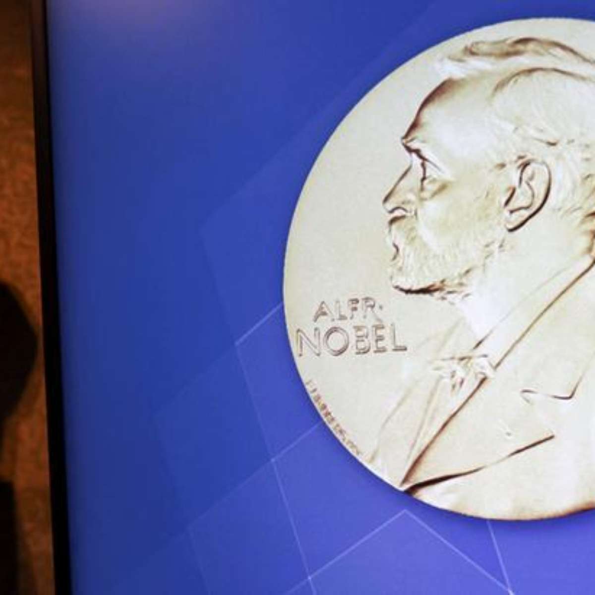 Cientistas do Japão e da França recebem Nobel de Química