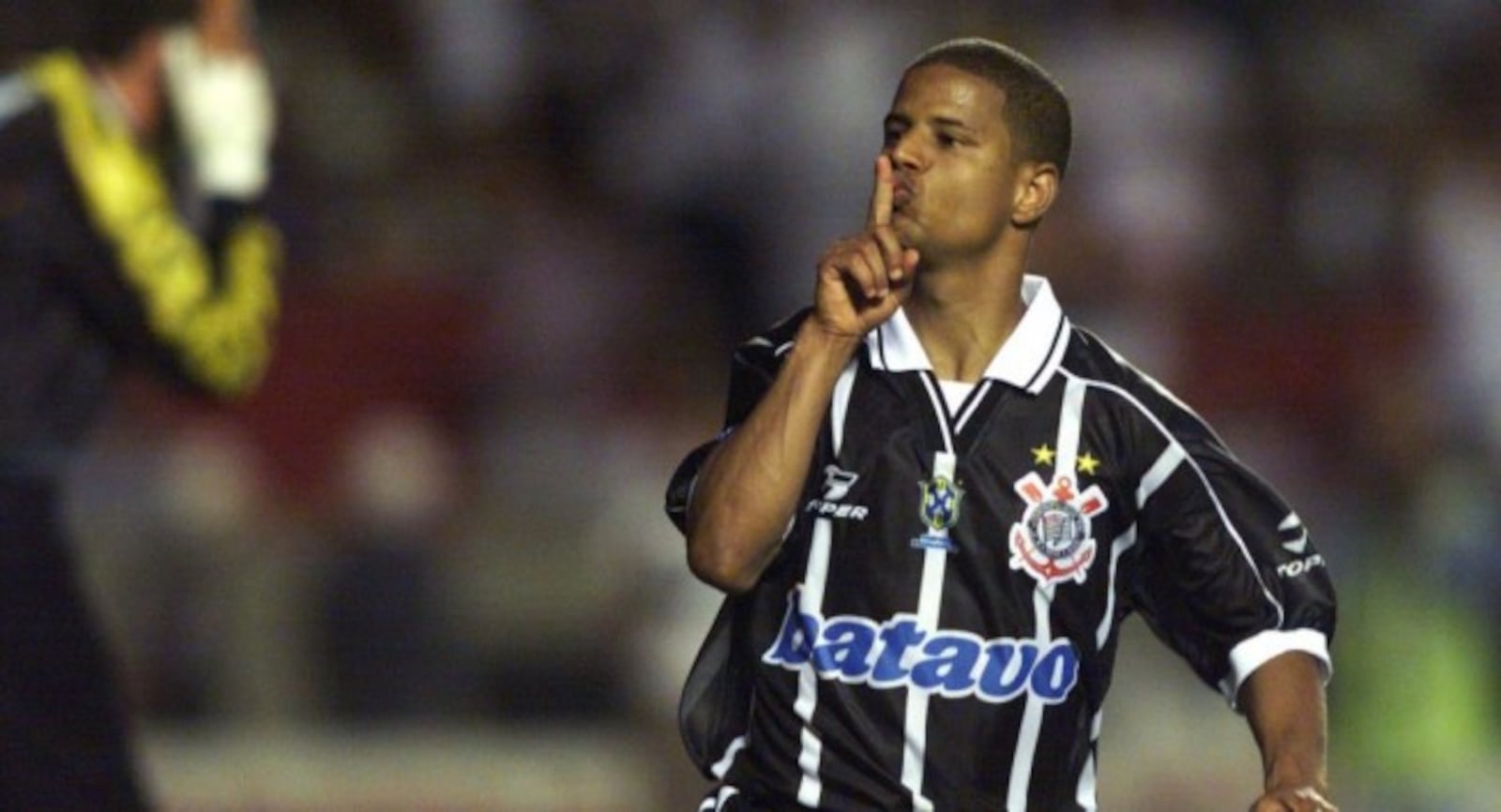 Marcelinho Carioca fez história pelo Corinthians Divulgação/Site oficial Corinthians