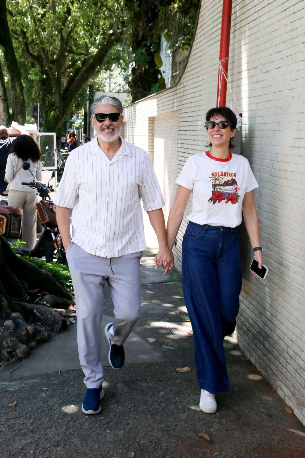 Famosos vão às urnas no 1º turno das Eleições 2026; veja fotos