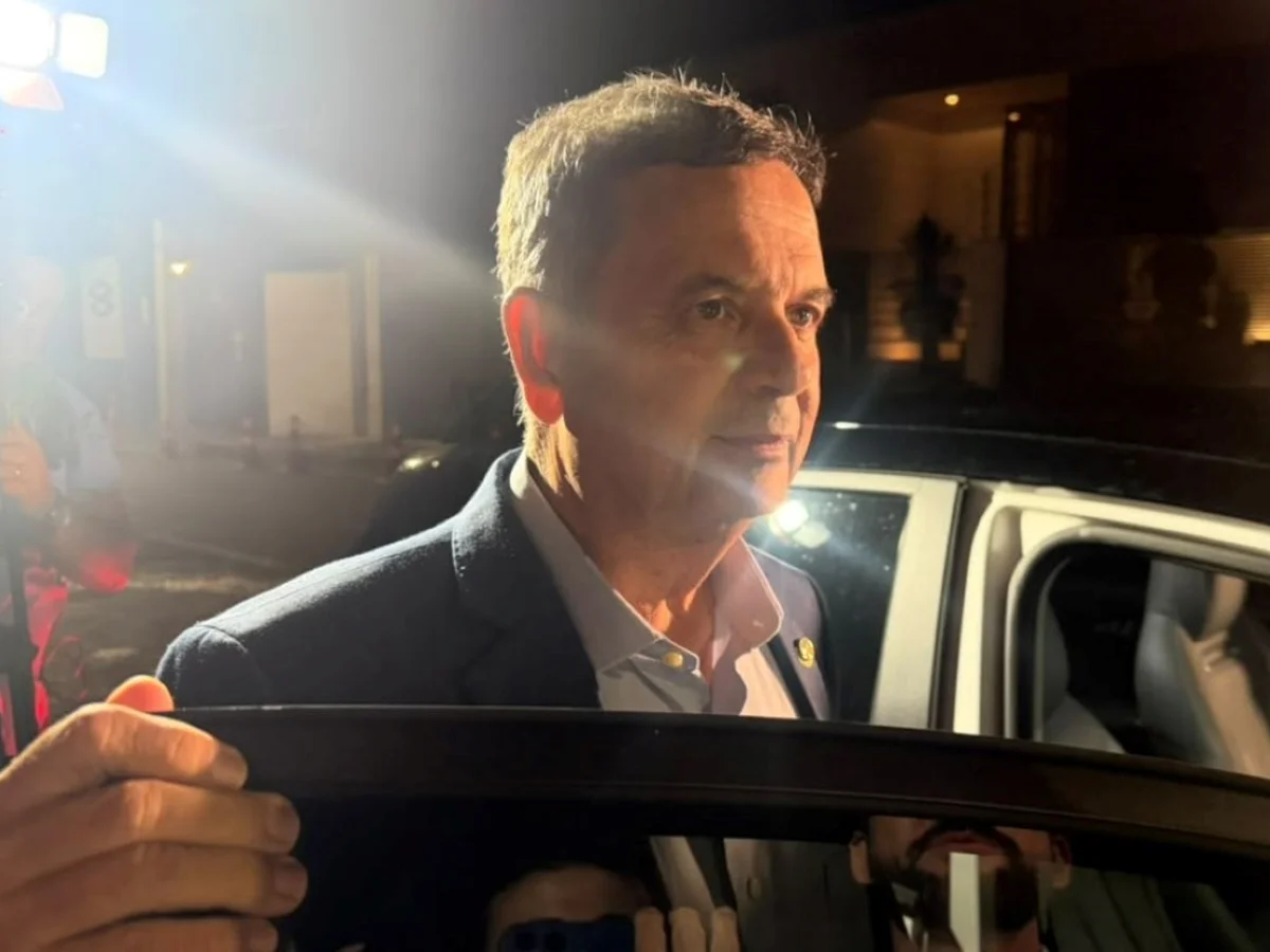 Marinho tem mal-estar após evento de Flávio Bolsonaro e é hospitalizado