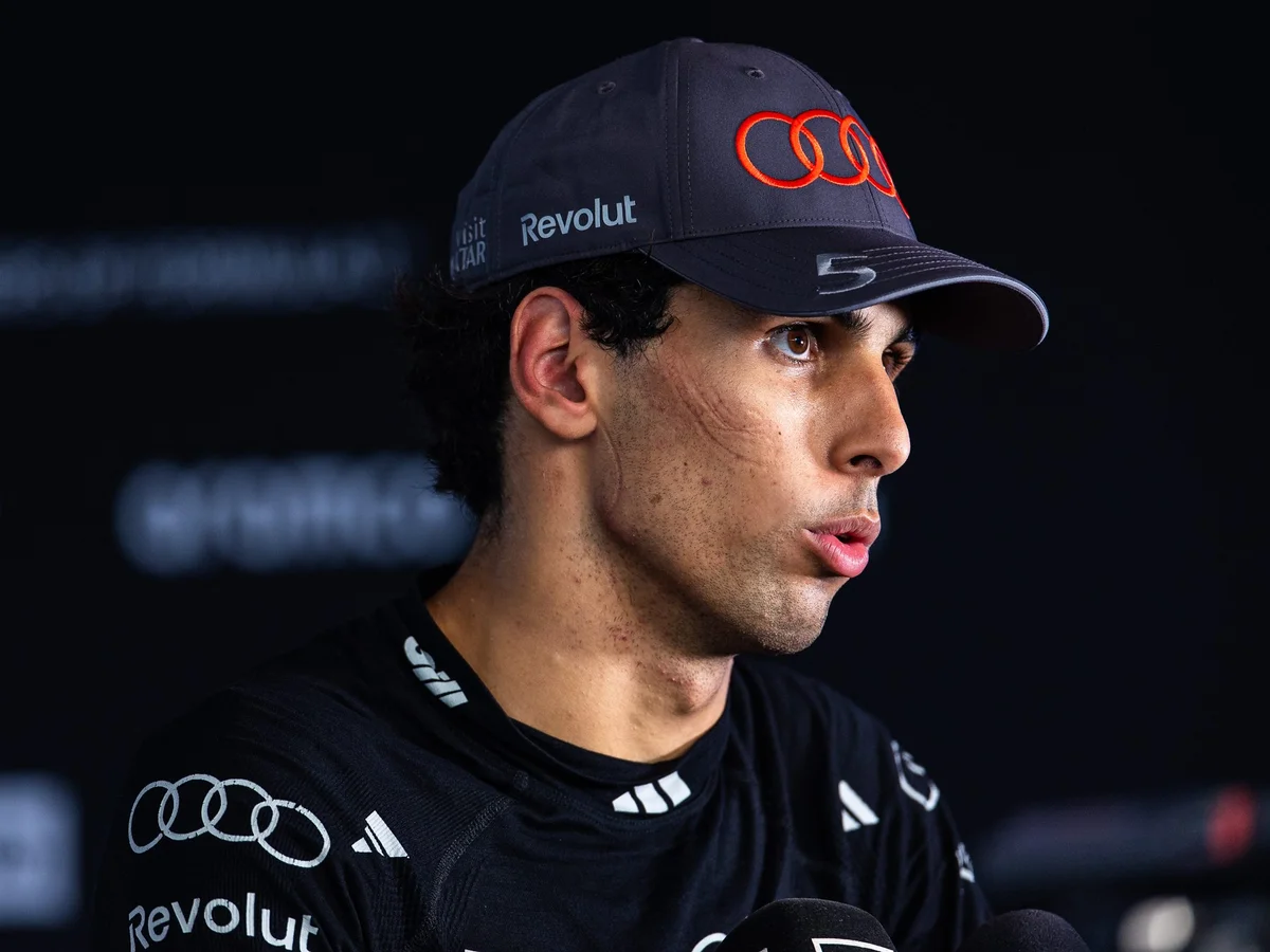Bortoleto se desculpa com Sainz: "Acabou com minha corrida e com a dele"