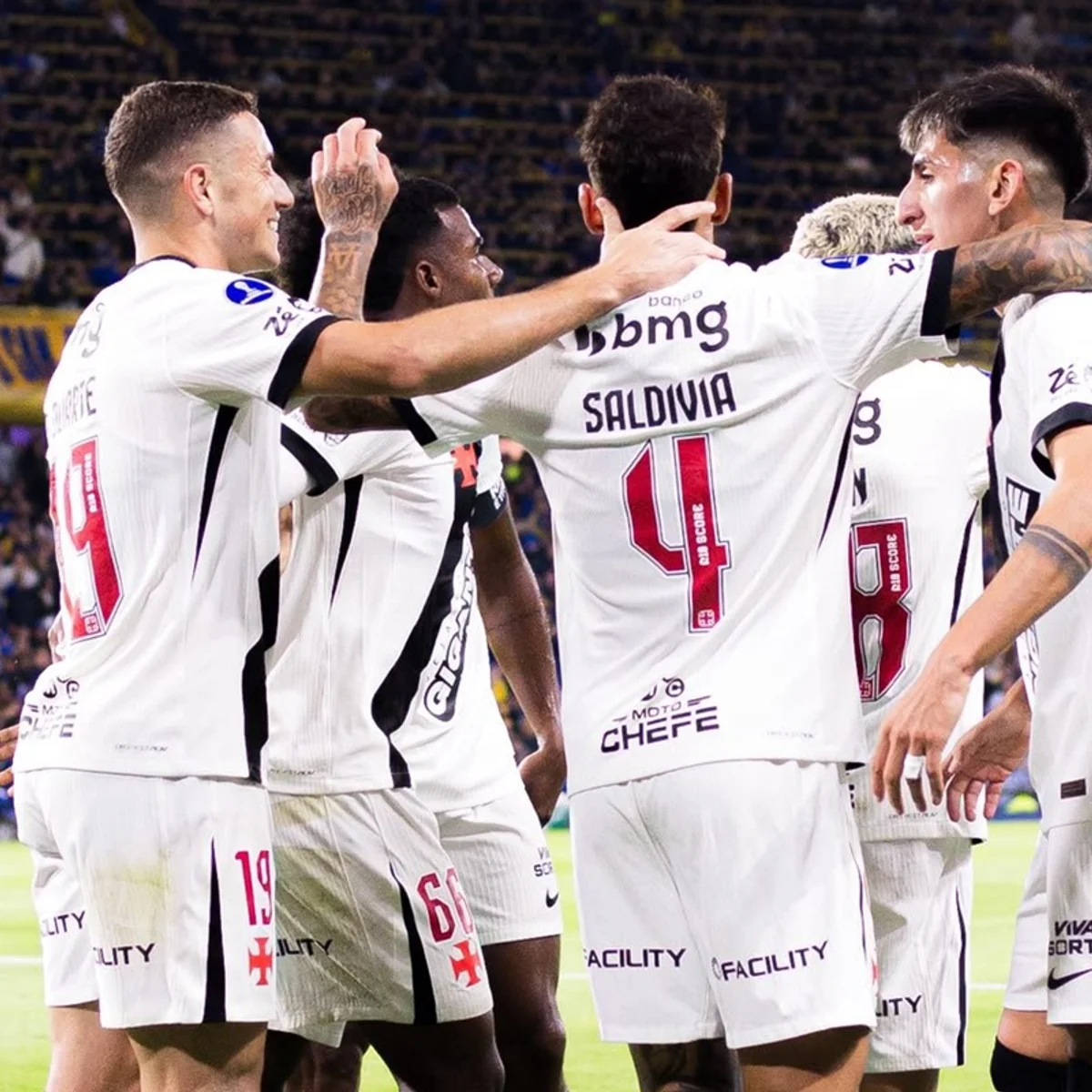 Com uma mudança, Vasco está escalado para jogo contra o Boca Juniors