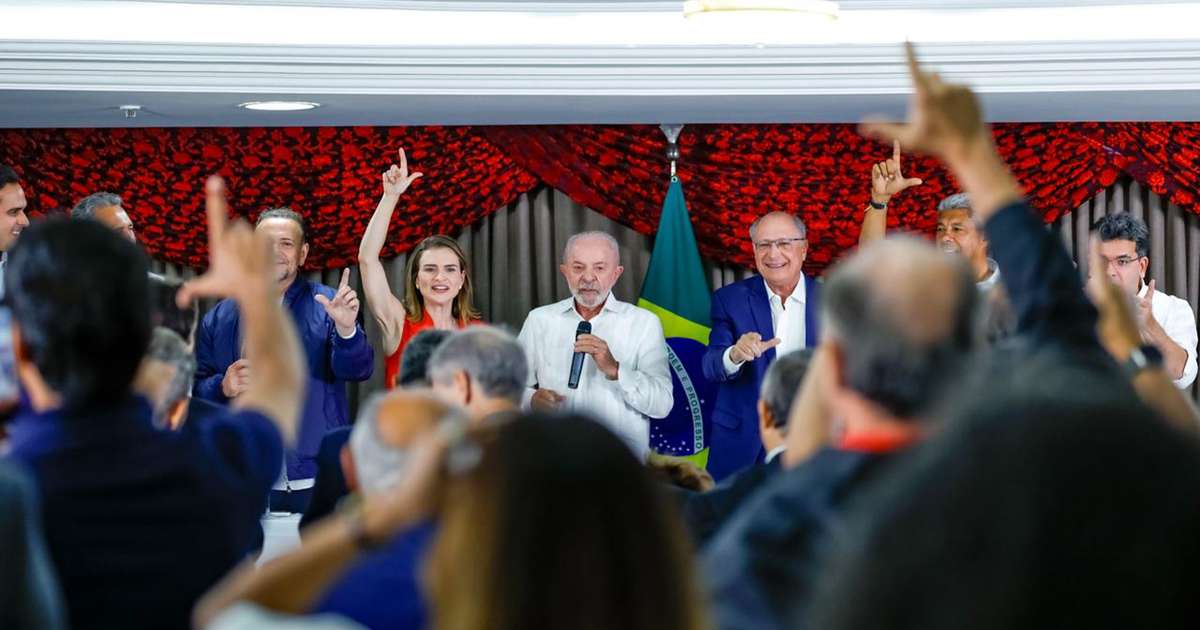 Reduto do PT, Lula inicia campanha de 2º turno sem palanque formal em PE, AL e MA