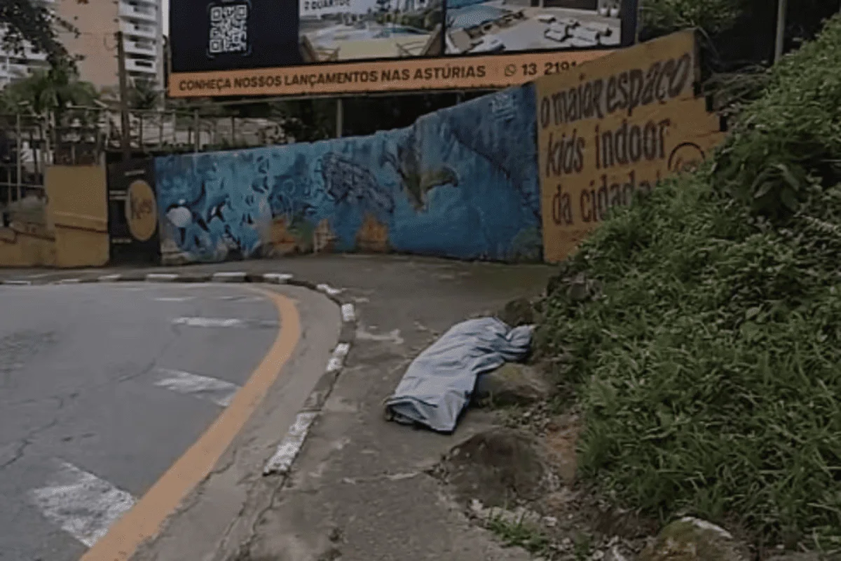 Corpo é encontrado em mata após moradores denunciarem forte odor à polícia