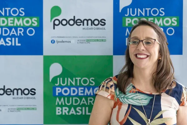Flávio receberá apoio do Podemos na quinta e planeja reunião com MDB - destaque galeria