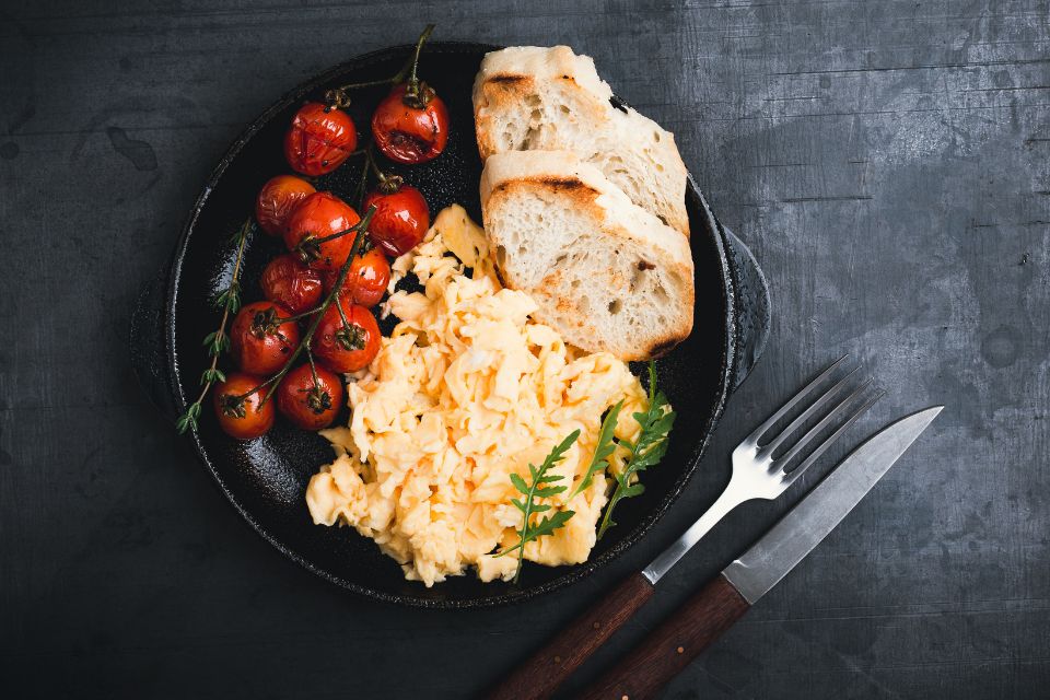O que comer antes da corrida ou do Hyrox para não quebrar no meio da prova