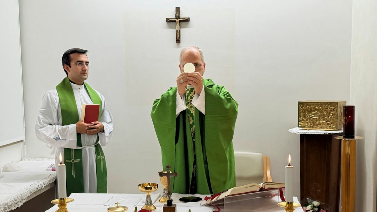 Vaticano publica 1ª imagem do papa após cirurgia; Leão XIV deve aparecer em público no domingo