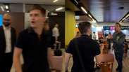 Lucas Pavanato e Guilherme Boulos batem boca no aeroporto de Bras&iacute;lia