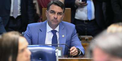 Ex-s&oacute;cio de Fl&aacute;vio teria atuado durante anos como uma esp&eacute;cie de respons&aacute;vel informal por despesas do pol&iacute;tico e afirma&ccedil;&otilde;es contidas no material associam os gastos a recursos cuja origem seria question&aacute;vel Foto: Carlos Moura/Ag&ecirc;ncia Senado