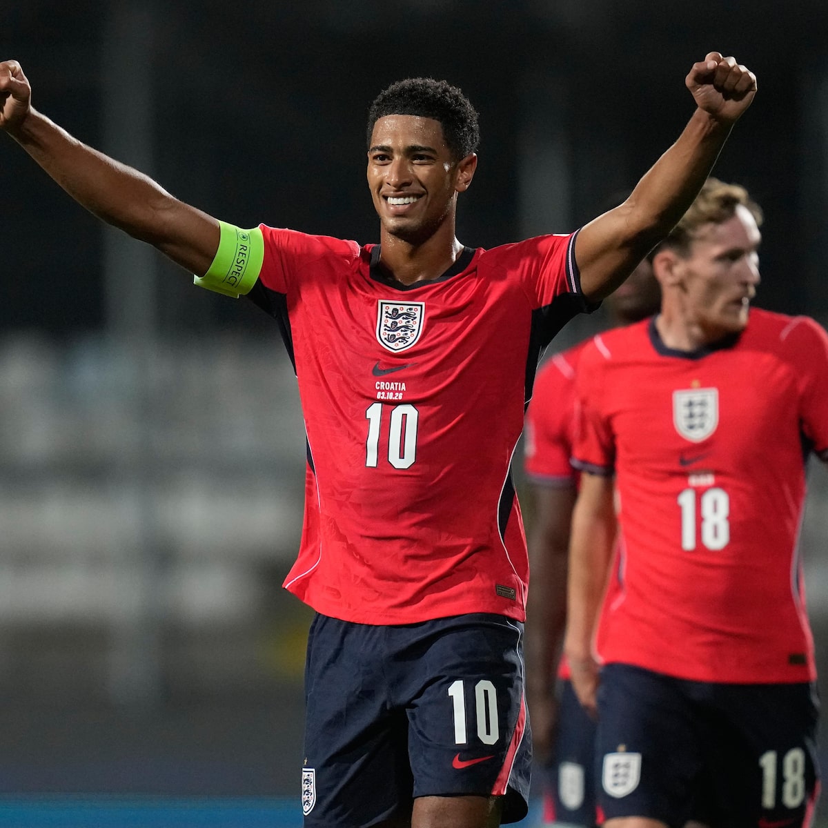Inglaterra goleia Croácia por 7 a 0 diante de festa de torcida mirim croata na Liga das Nações