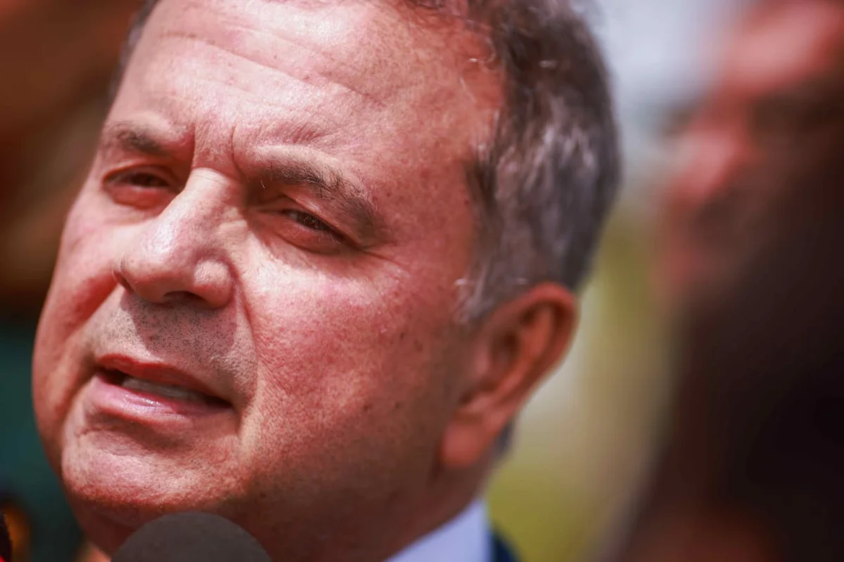 Imagem colorida do senador Rogério Marinho - Metrópoles