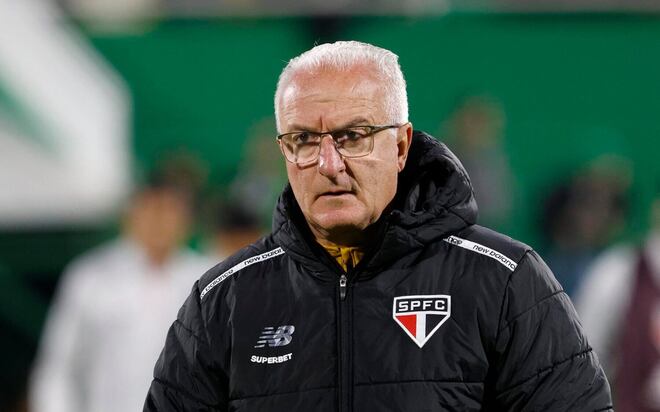 Time derrotado no Morumbi. Dorival assume.‘São Paulo precisa voltar a ser gigante.’ O Santos, de Cuca, esnoba. De possível rebaixado à luta pela Libertadores