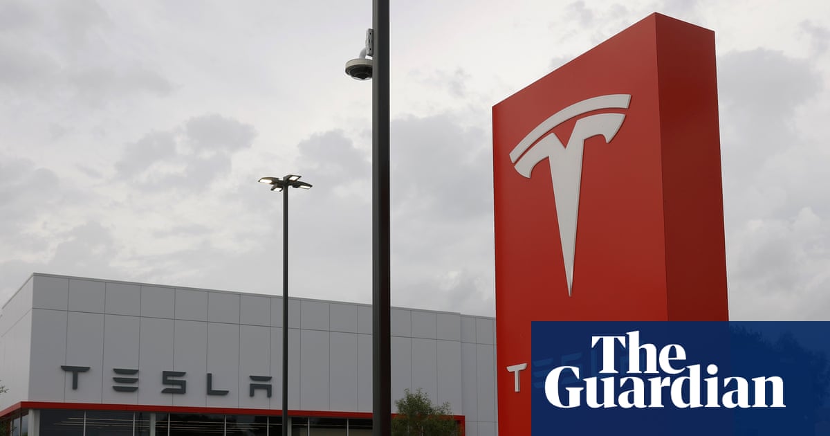 Tesla supera as projeções de lucros após Musk apresentar plano de fusão da SpaceX